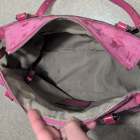 Vintage Coach Pink Canvas And Patent Leather Purse - Picture 9 of 12